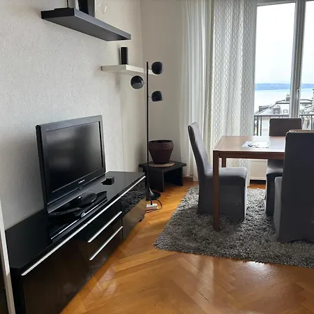 Apartman 500 Meters From The Train Station